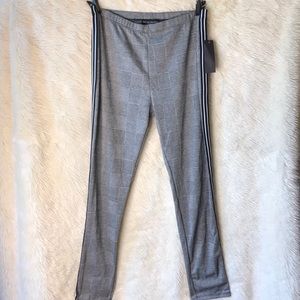 BLACK AND WHITE PLAID PANTS 🤍